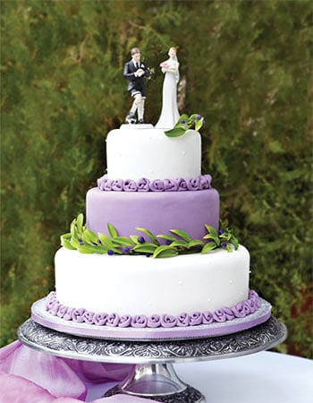Hochzeitstorte - football crazy cake